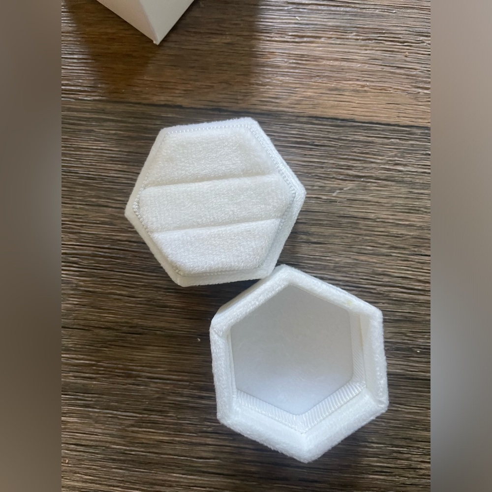 NWOT- White Ring Box